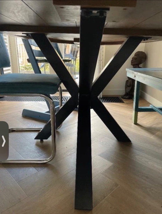 Oval dining table of wood and black metal, Brown, Modern (photo 3 of 6)