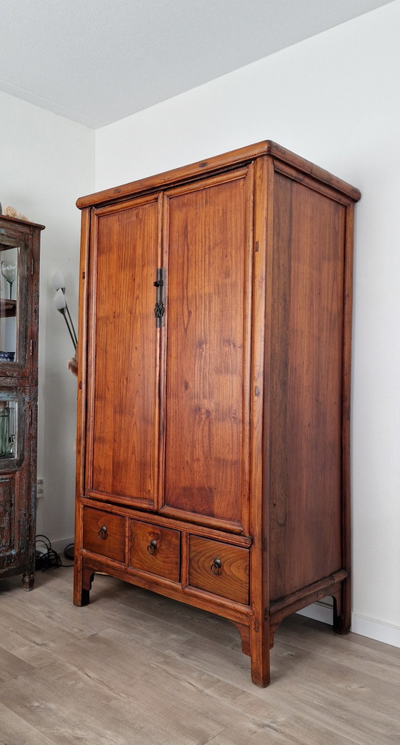 Bellissimo armadio cinese in legno massello – Wood (photo 2 of 5)