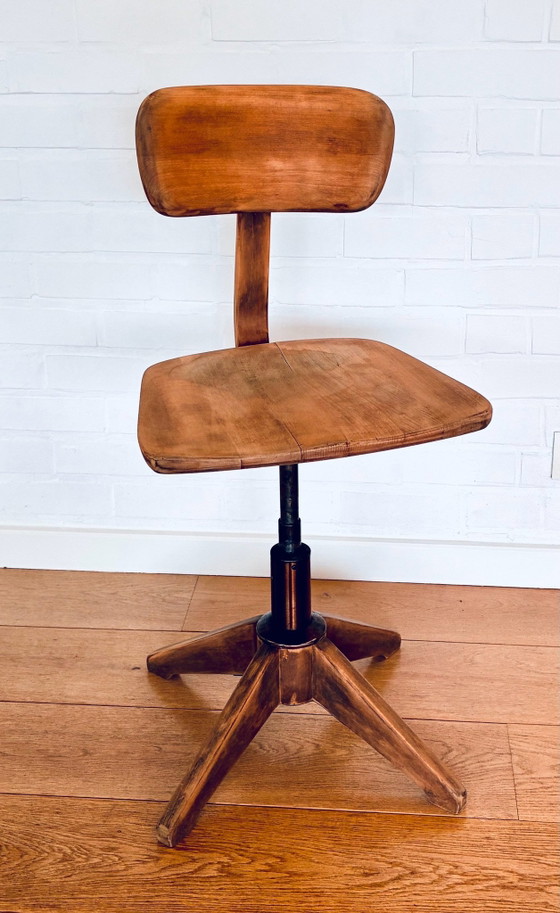 Silla de taller SEDUS de madera original numerada – Sillas giratorias (photo 2 of 8)