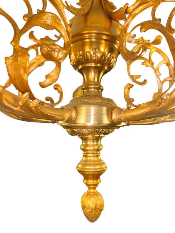Image 1 of Große Messing-Hängeleuchte im Hollywood-Regency-Stil – 5-flammig mit Opalglas (Ø ca. 92 cm)