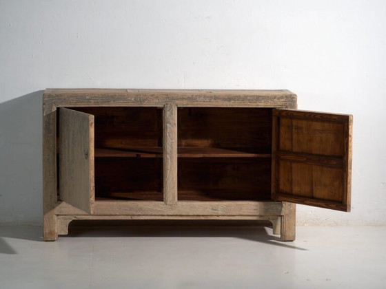 Antique low sideboard in elm with two doors – China, circa 1950 – Sideboard cabinet (photo 37 of 40)