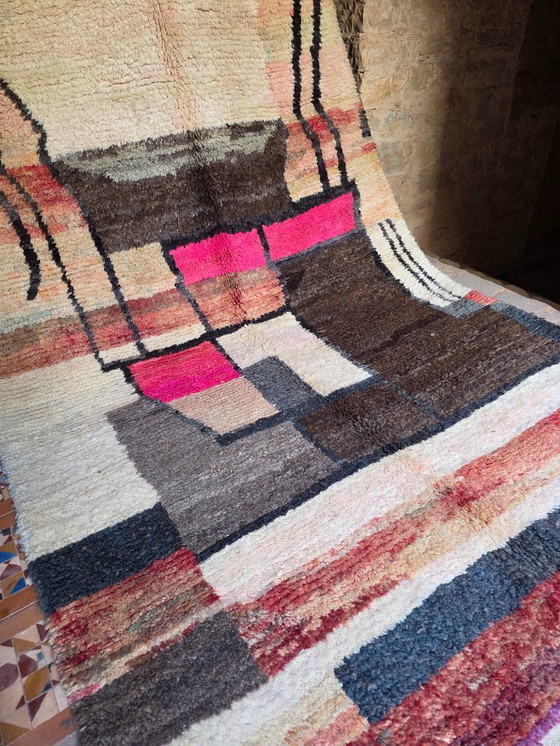 Image 1 of Abstract Moroccan Boujaad rug pink 280 x 178 cm