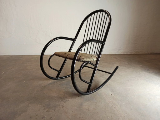 Fauteuil à bascule en métal postmoderne – schommelstoelen, Textile, Metal