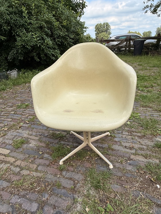 Image 1 of Eames RE DAL for sale, 4 pieces, cream colored