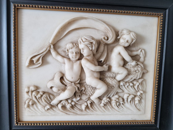 Image 1 of Relieve mural de alabastro (putti) con marco de exhibición de lujo Larson-Juhl
