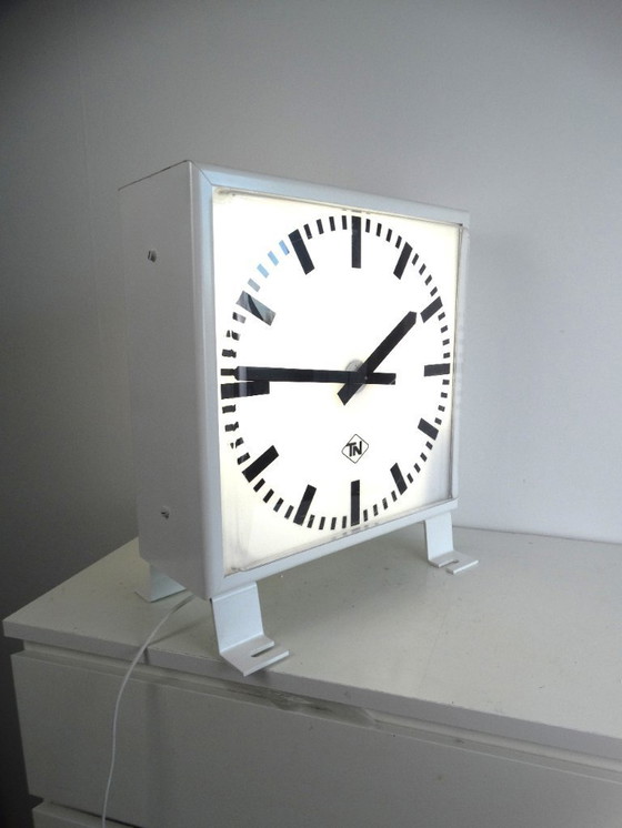 Image 1 of Double-sided station clock from TN