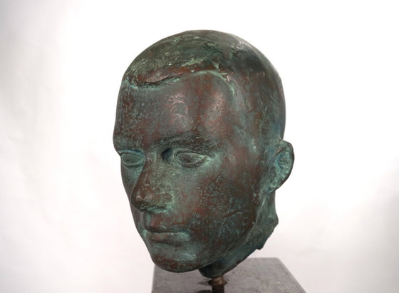 Image 1 of Set di due busti in bronzo su stele di granito di un allievo di Georg Kolbe, 1925