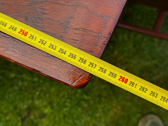 Image 1 of Grande table de salle à manger coloniale en teck massif avec 8 chaises et coussins