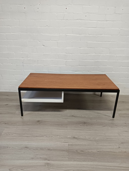 Coffee table design by N.V. Gispen