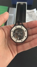 Reloj de colaboración con Swatch