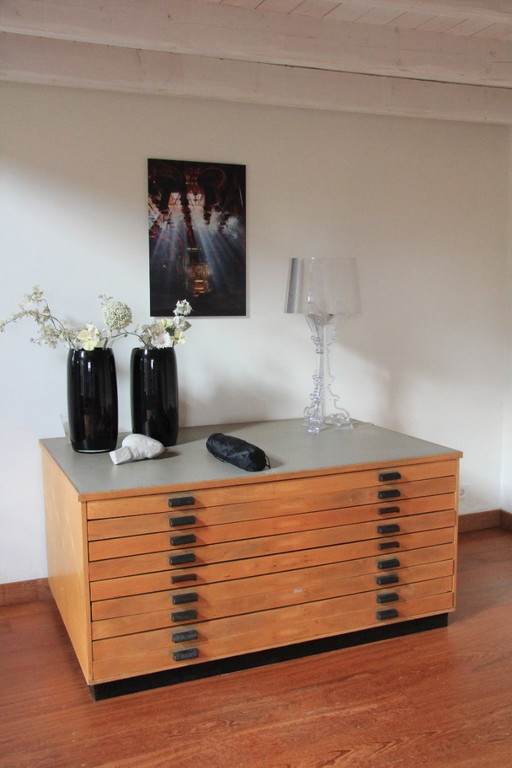 large architects or catalogue chest of drawers, vintage and high-quality finished with 9 drawers