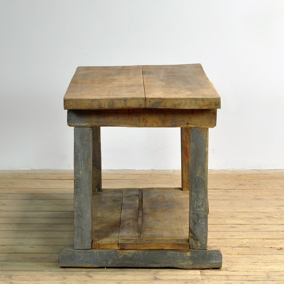 Image 1 of Industriële eikenhouten werktafel, circa 1950