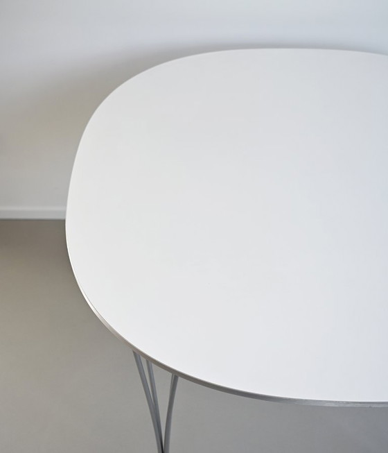 Fritz Hansen Supercircular Dining Table Designed by Piet Hein & Bruno Mathsson, 1968 – Eettafels, rvs (photo 5 of 5)