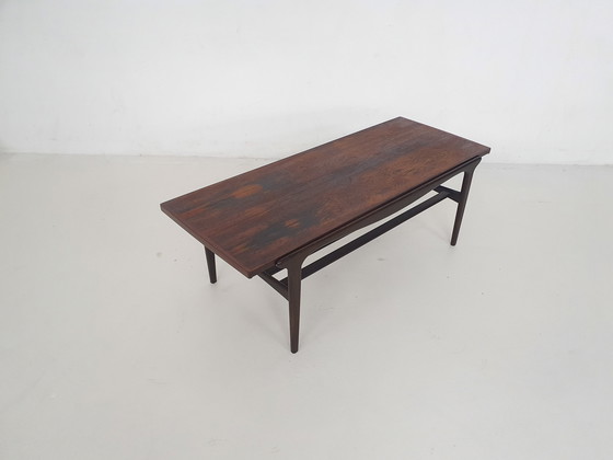 Image 1 of Table basse vintage avec plateau réversible, Pays-Bas années 1950