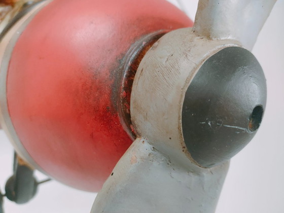 Image 1 of Payaso Jun Asilo en un avión decorado (pieza de colección)