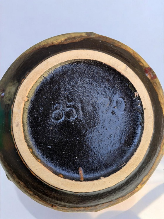 Image 1 of Ruscha modello 851-20 - Vaso d'epoca, ceramica della metà del secolo scorso in marrone-nero con smalto rosso a correre