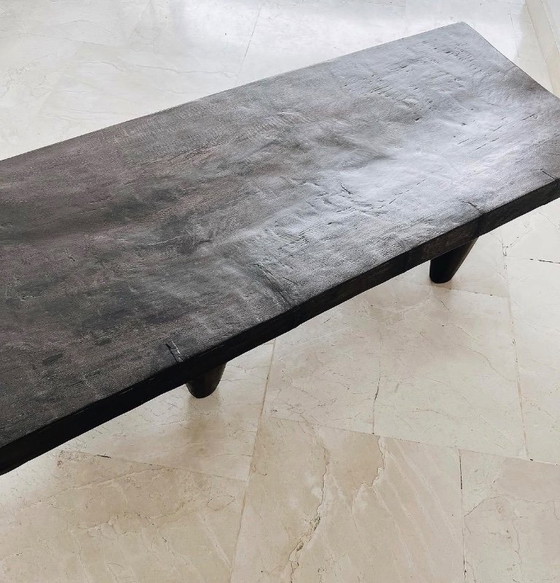 Image 1 of Table basse en bois massif