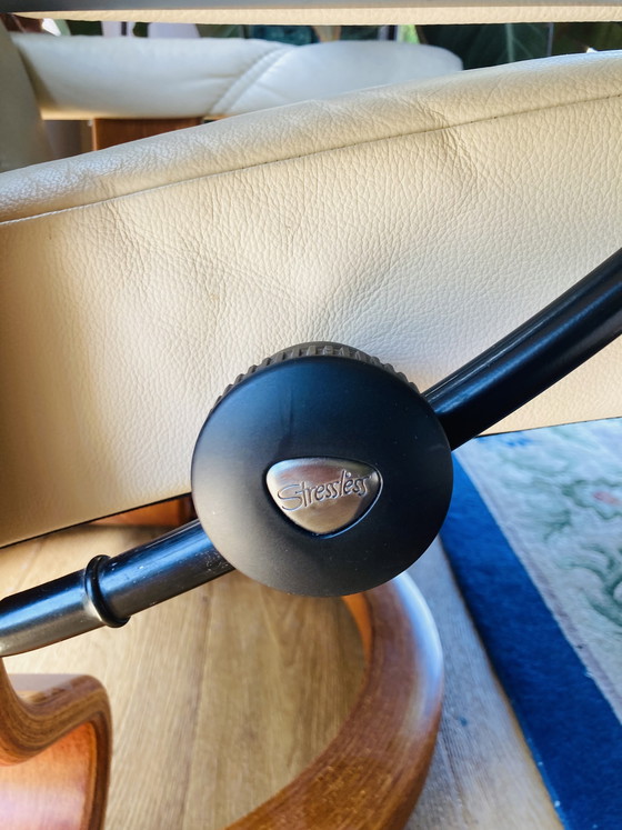 Image 1 of Stressless-Sessel von Ekornes, Modell Consul Classic, inklusive Hocker