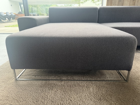 U-förmiges Sofa von Living Divani – Ecksofas, Textile, polished steel (photo 4 of 5)