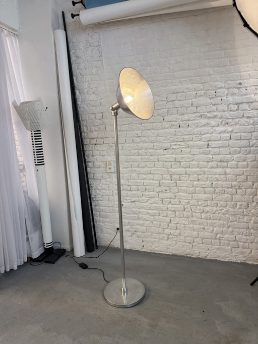 The GATCPAC lamp by Santa & Cole – vloerlampen, Metal, Aluminium