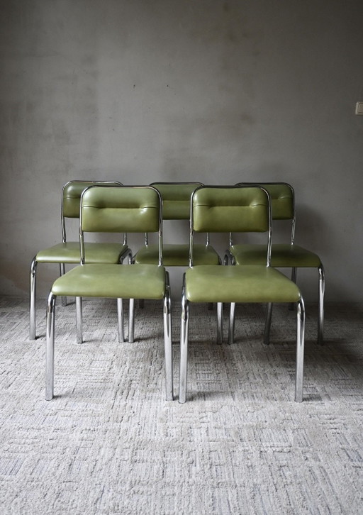 Set aus 5 charakteristischen Mid-Century Esszimmerstühlen 50/60