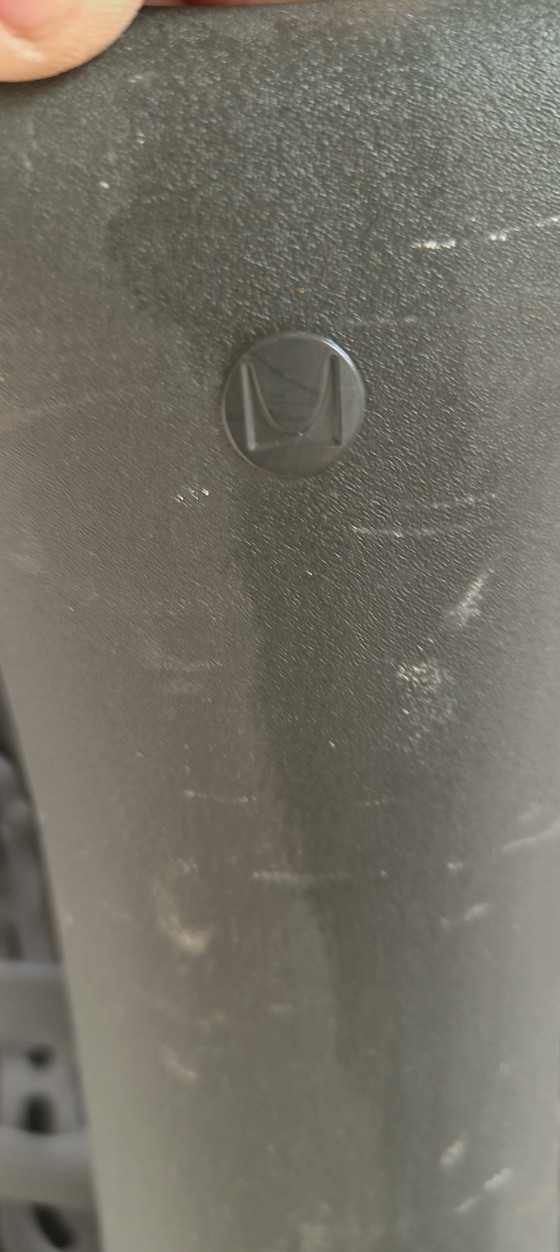 Image 1 of Herman Miller Mirra 2 vintage design ergonomische bureaustoel