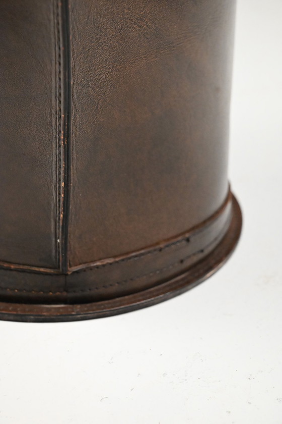 Image 1 of Papelera de cuero