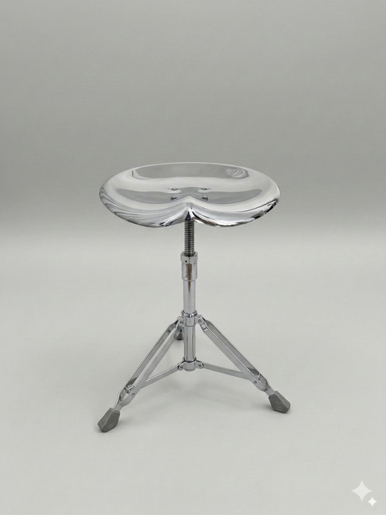 Image 1 of Taburete de diseño BEAT de Yasuaki Sasamoto para Dulton - cromado