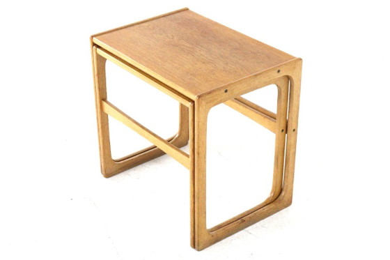 Set di 2 tavolini impilabili vintage in rovere, stile danese Mimiset – Wood (photo 7 of 20)