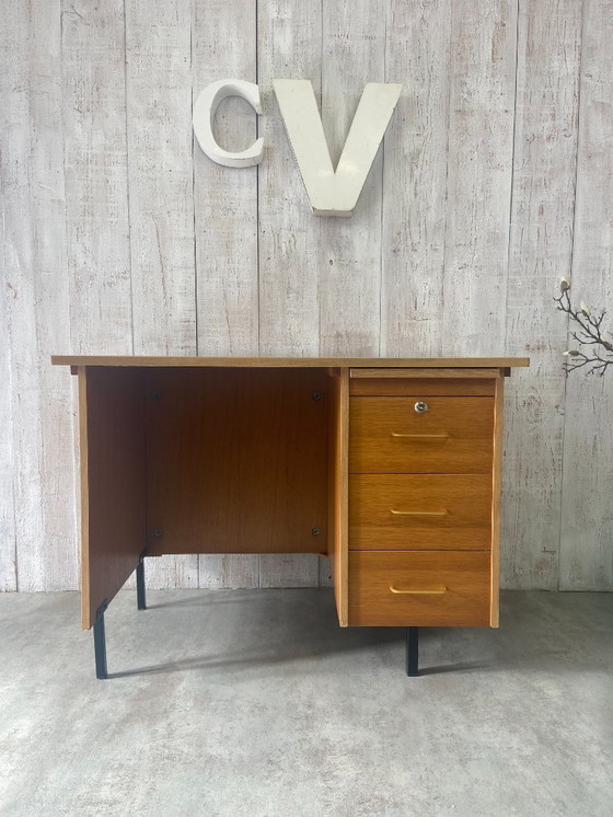 Image 1 of Modernist office