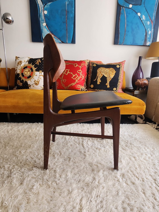 4x Louis van teeffelen chairs Hamar with table