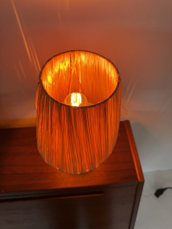 Image 1 of Lampe de table vintage en raphia des années 60