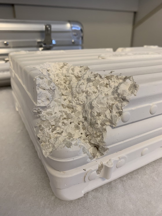 Image 1 of Rimowa x Daniel Arsham Eroded Attache Edizione Limitata