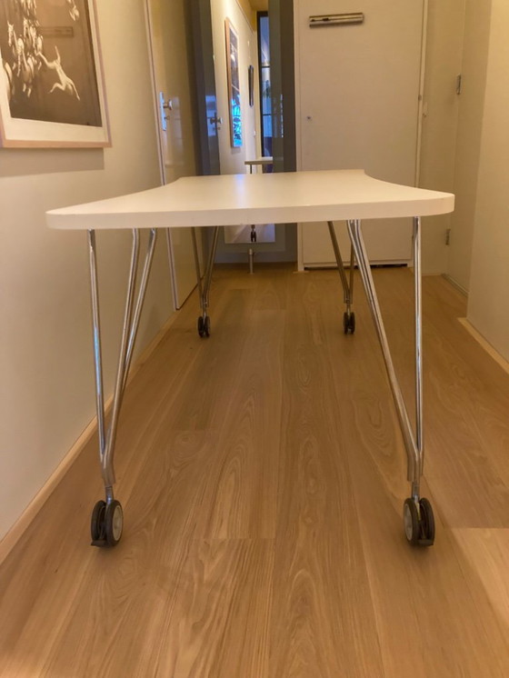 Image 1 of Table Kartel Max