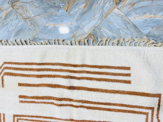 Image 1 of Tapis berbère en laine authentique 250cmx150cm