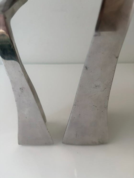 Portacandele Swan iconici di Matthew Hilton per SCP – Aluminium (photo 24 of 24)