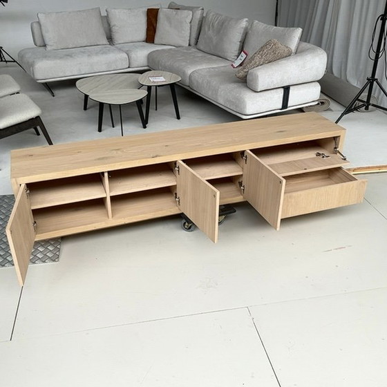 Image 1 of Mobile TV Vista di Vermeer Furniture