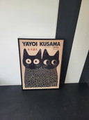 Originele Yayoi Kusama print ingelijst.