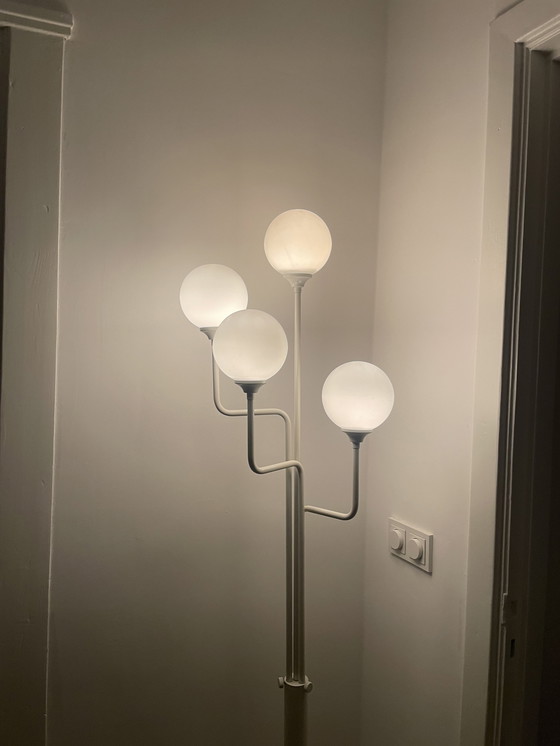 Image 1 of Witte space age lamp met bollen