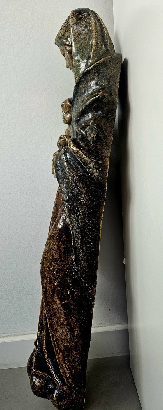 Image 1 of Ceramic statue of Mary wall model