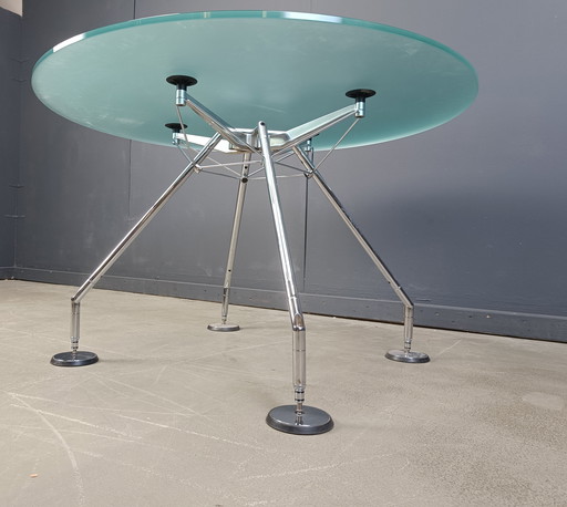 Table d'appoint Nomos vintage par Norman Foster pour Tecno, 1990