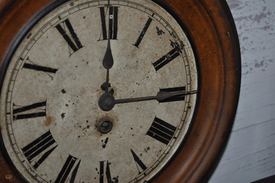 Train Station Clock – Wood, Metal, Vintage (photo 4 of 5)