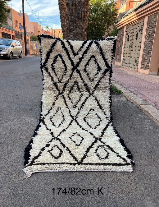 Vintage Berber rug, Moroccan carpet 174x82 cm