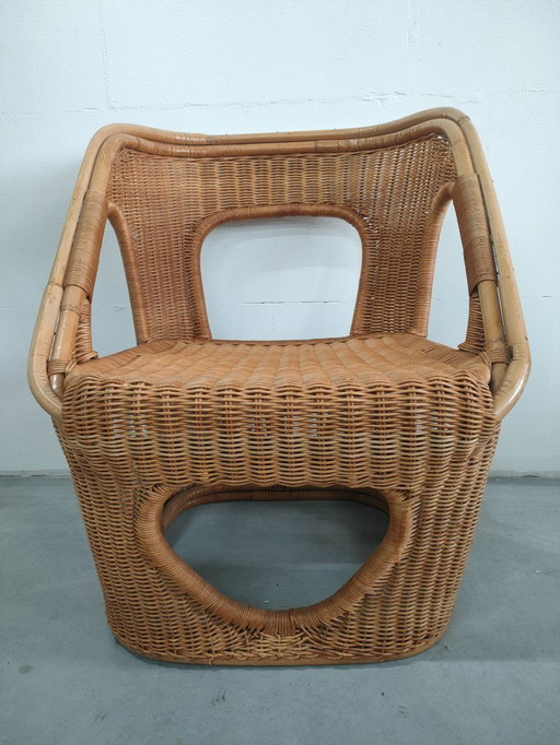 Rare and unique vintage design rattan/wicker bucket chair/armchair