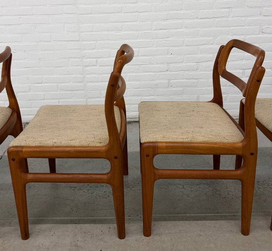 Image 1 of 6 Johannes Andersen Stühle für Uldum Møbelfabrik