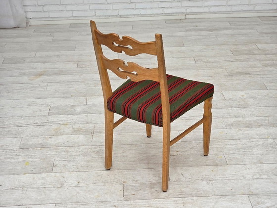 Image 1 of Set van 2 Deense eetkamerstoelen uit de jaren 70, meubelwol, massief eikenhout