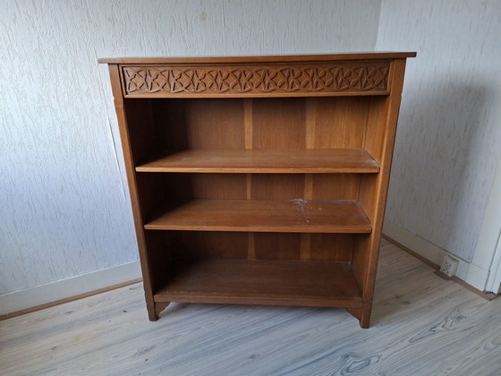 Vintage wooden bookcase with ornate wood carving, Brown (photo 5 of 5)