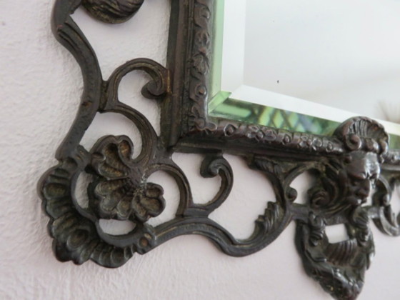 Image 1 of Espejo de hierro fundido que representa a Baco, dios del vino, Francia, década de 1920-1930