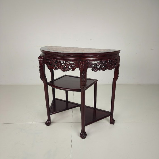Image 1 of Consolle/tavolino laterale vintage cinese in legno massello con piano in marmo