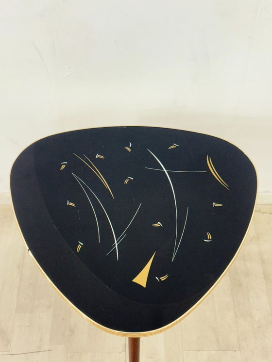 Image 1 of Beautiful vintage coffee table / living room table / kidney-shaped table / side table, mid-century style.